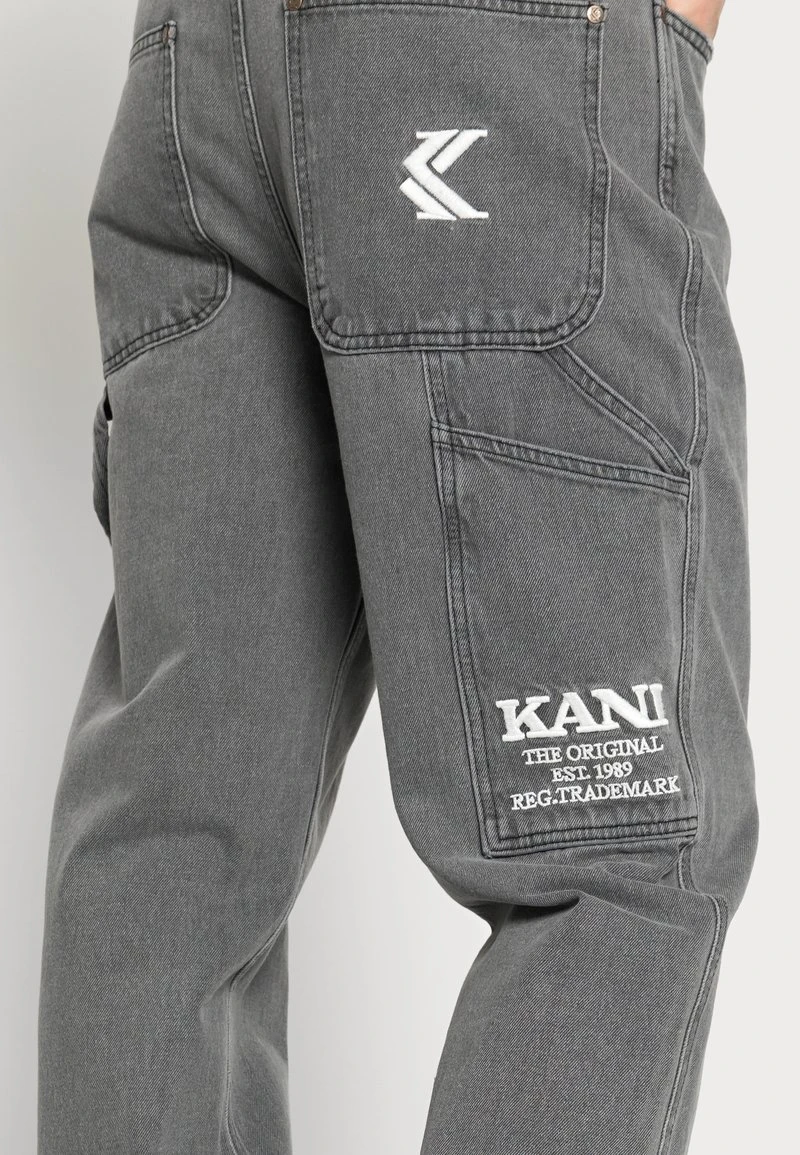 Am billigsten 🔔 Karl Kani RETRO BAGGY WORKWEAR - 🔔 Jeans Relaxed Fit - Light Grey, Herren ⭐ 5 Am billigsten 🔔 Karl Kani RETRO BAGGY WORKWEAR - 🔔 Jeans Relaxed Fit - Light Grey, Herren ⭐ – Bild 5