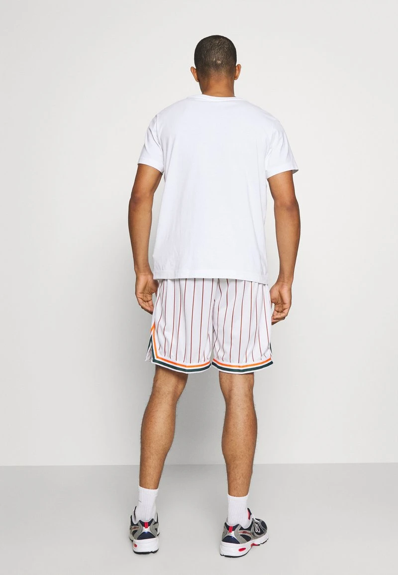 Coupon 🥰 Karl Kani SMALL SIGNATURE PINSTRIPE - Shorts - White, Herren ✨ 3 Coupon 🥰 Karl Kani SMALL SIGNATURE PINSTRIPE - Shorts - White, Herren ✨ – Bild 3