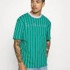 Auslauf 🌟 Karl Kani ORIGINALS PINSTRIPE TEE UNISEX - T-Shirt Print - Green 🛒 -Karl Kani Verkäufe eb9429ef7469417cabab5260f47e5e6e