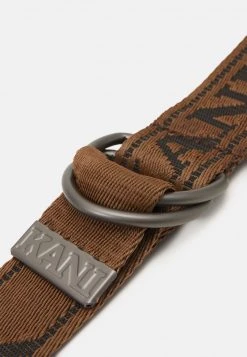Coupon 👍 Karl Kani COLLEGE BELT UNISEX - Gürtel - Brown ⌛ -Karl Kani Verkäufe f065146d7b6e4aeba08800f24c7a4f19