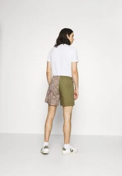 Billig ✔️ Karl Kani SMALL SIGNATURE - Shorts - Sand, Herren 🔥 7 Billig ✔️ Karl Kani SMALL SIGNATURE - Shorts - Sand, Herren 🔥 -Karl Kani Verkäufe f194e2187ab8419db9e779581cd07d6b