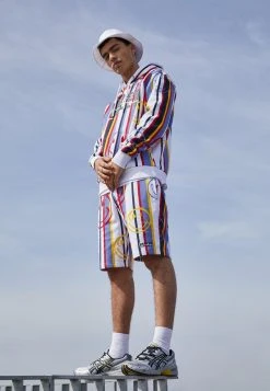 Auslauf 🔥 KARL KANI X SMILEY® SIGNATURE STRIPE UNISEX - Shorts - Multicolor 🔔