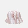 Bester Verkauf ❤️ Karl Kani SIGNTAURE TIE DYE STRIPE BUCKET UNISEX - Hut - Light Sand ⭐ -Karl Kani Verkäufe f9267319d4544e768504629b8703adb5